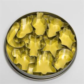 8303 Christmas Shapes in a tin