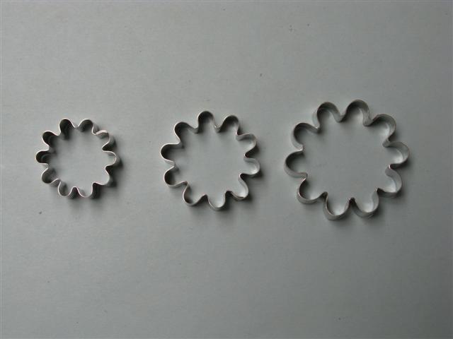 c511 Carnation set of 3