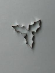 c518 Three prong Holly Medium