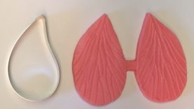 FV31 Hibiscus cutter and veiner set